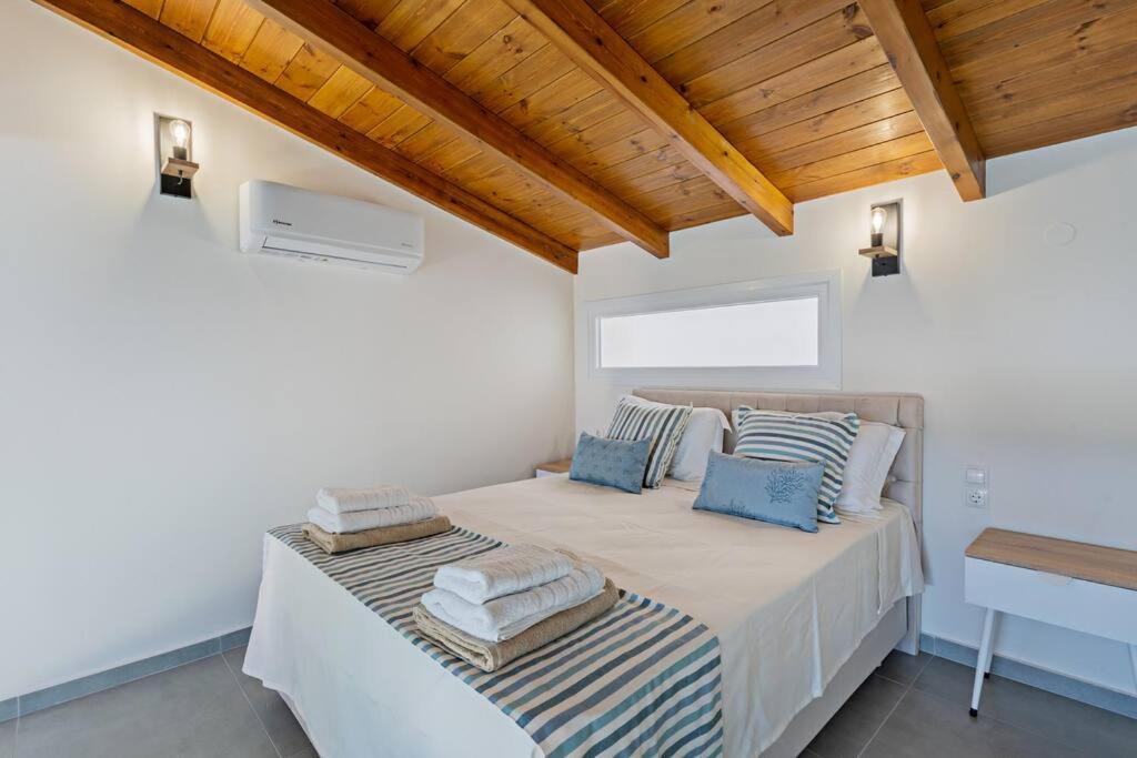 Sofia Suite, A Seafront Hideaway ! Pánormos Zewnętrze zdjęcie