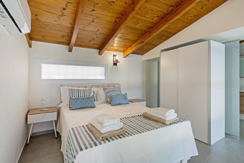 Sofia Suite, A Seafront Hideaway ! Pánormos Zewnętrze zdjęcie